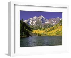 Maroon Lake and Autumn Foliage, Maroon Bells, CO-David Carriere-Framed Photographic Print