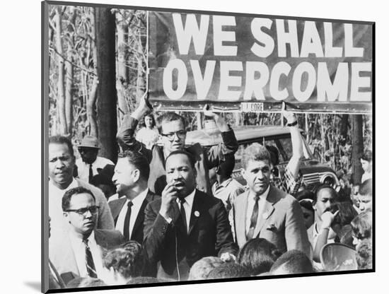 Martin Luther King, Jr., Addressing a Crowd on a Street in Lakeview, N.Y., May 12, 1965-null-Mounted Art Print