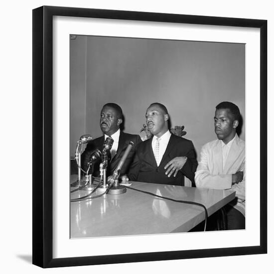 Martin Luther King Jr Montgomery 1961-null-Framed Photographic Print