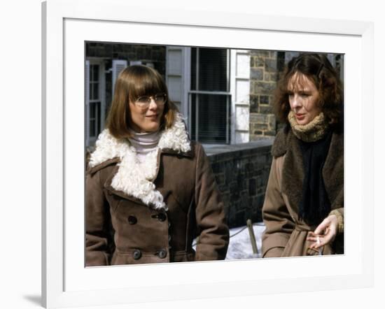Mary Beth Hurt and Diane Keaton INTERIORS YOU, 1978 directed by Woody Allen (photo)-null-Framed Photo