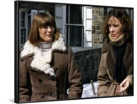 Mary Beth Hurt and Diane Keaton INTERIORS YOU, 1978 directed by Woody Allen (photo)-null-Framed Photo