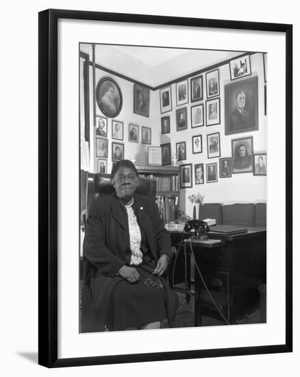 Mary Mcleod Bethune, Civil Rights Activist-Science Source-Framed Giclee Print