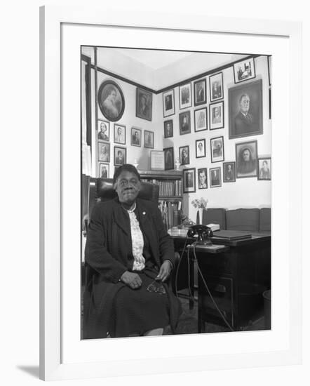 Mary Mcleod Bethune, Civil Rights Activist-Science Source-Framed Giclee Print