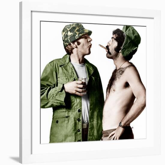 MASH, (aka M*A*S*H), from left: Donald Sutherland, Elliot Gould, 1970.-null-Framed Photo