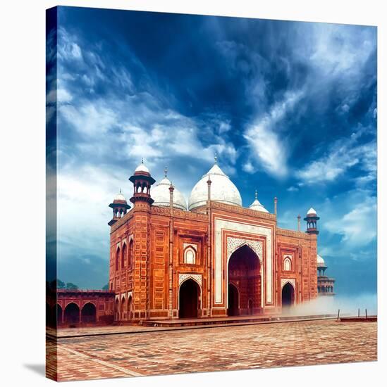 Masjid Mosque-Taj Mahal India-null-Stretched Canvas