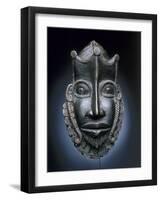 Masque de ceinture représentant un Portugais-null-Framed Giclee Print