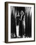 MATA HARI, 1932 directed by GEORGE FITZMAURICE Greta Garbo (b/w photo)-null-Framed Photo