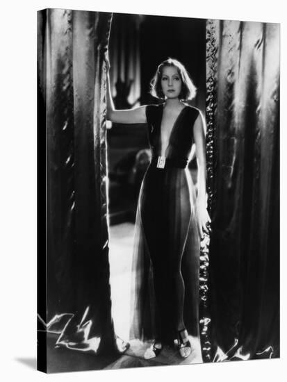 MATA HARI, 1932 directed by GEORGE FITZMAURICE Greta Garbo (b/w photo)-null-Stretched Canvas