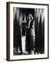 MATA HARI, 1932 directed by GEORGE FITZMAURICE Greta Garbo (b/w photo)-null-Framed Photo