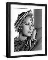 Mata Hari, Greta Garbo, 1931-null-Framed Photo