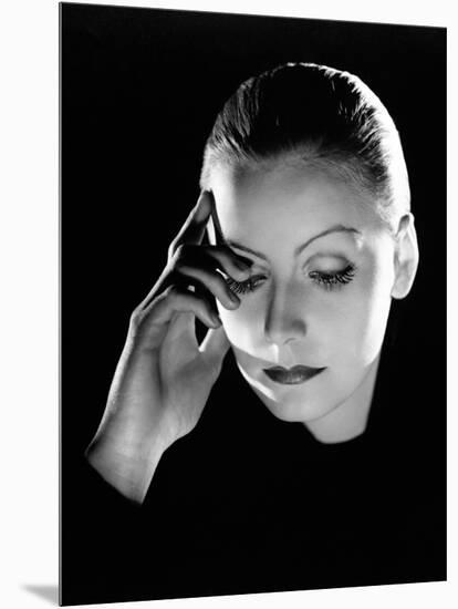 Mata Hari, Greta Garbo, Directed by George Fitzmaurice, 1931-null-Mounted Photographic Print