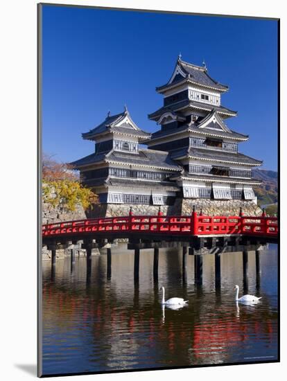 Matsumoto-Jo (Matsumoto Castle), Central Honshu, Japan-Gavin Hellier-Mounted Photographic Print