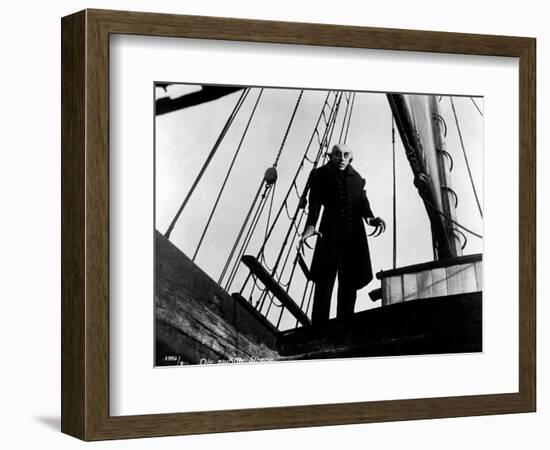 Max Schreck: Nosferatu, Eine Symphonie Des Grauens, 1922-null-Framed Photographic Print