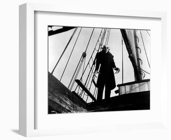 Max Schreck: Nosferatu, Eine Symphonie Des Grauens, 1922-null-Framed Photographic Print