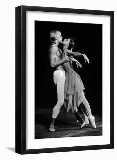 Maya Plisetskaya and Alexander Godunov in the Ballet the Death of the Rose by Gustav Mahler, 1974-null-Framed Giclee Print