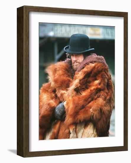 Mccabe And Mrs. Miller, Warren Beatty, 1971-null-Framed Photo