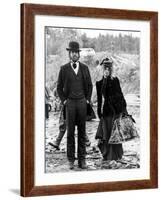 Mccabe And Mrs. Miller, Warren Beatty, Julie Christie, 1971-null-Framed Photo