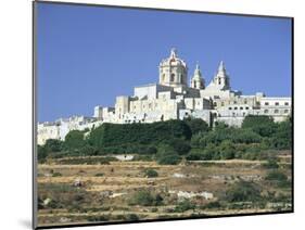 Mdina, Malta-Peter Thompson-Mounted Photographic Print