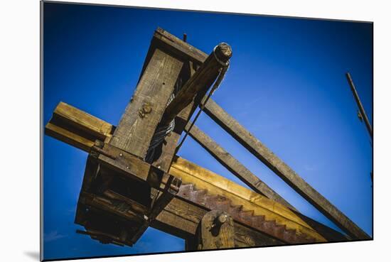 Medieval Siege Weapons, Crossbows, Onagers, Catapults and Battering Rams-outsiderzone-Mounted Photographic Print