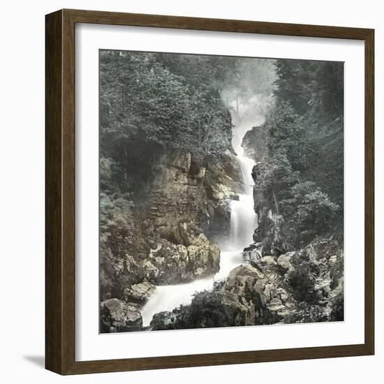 Meiringen (Switzerland), the Reichenbach Falls, Circa 1865-Leon, Levy et Fils-Framed Photographic Print