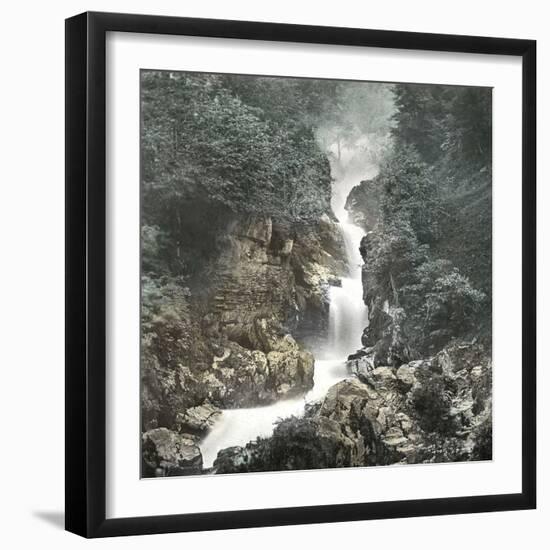 Meiringen (Switzerland), the Reichenbach Falls, Circa 1865-Leon, Levy et Fils-Framed Photographic Print