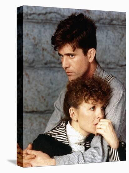 Mel Gibson and Diane Keaton MRS. SOFFEL, 1984 directed by GILLIAN ARMSTRONG (photo)-null-Stretched Canvas