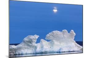 Melting Sea Ice, Repulse Bay, Nunavut Territory, Canada-Paul Souders-Mounted Photographic Print
