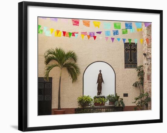 Memorial-null-Framed Photographic Print