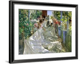 Mending the Sail-Joaqu?n Sorolla y Bastida-Framed Giclee Print