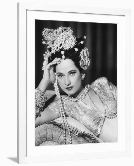 Merle Oberon, 1945-null-Framed Photographic Print