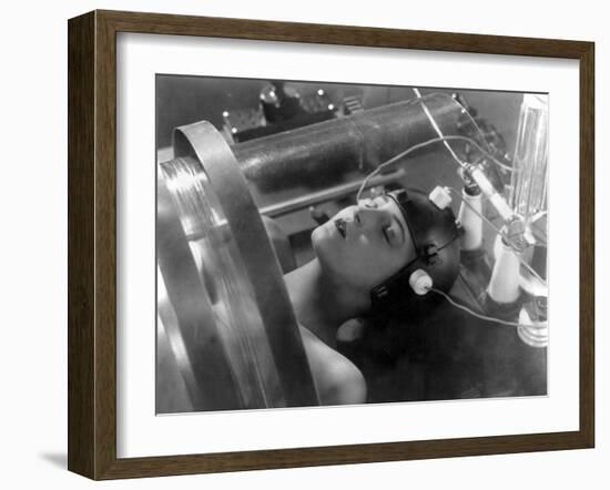 Metropolis, Brigitte Helm, 1927-null-Framed Premium Photographic Print