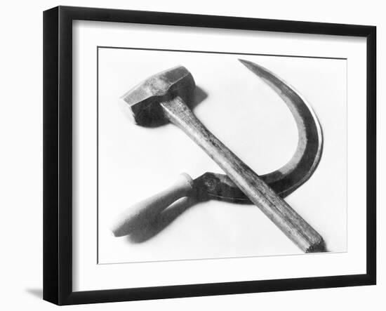 Mexican Revolution: Hammer and Sickle, Mexico City, 1927-Tina Modotti-Framed Premium Photographic Print