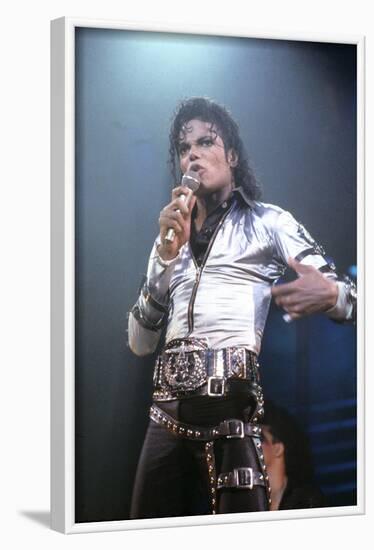 Mickael Jackson on Stage in Los Angeles in 1993-null-Framed Photo