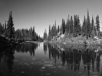 Canada, Ontario, Lake Huron in Bruce Peninsula National Park-Mike Grandmaison-Photographic Print