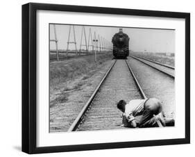 Mikhail Kaufman: Chelovek S Kino-Apparatom, 1929-null-Framed Photographic Print