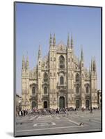 Milan Cathedral, Milan, Lombardia, Italy-Peter Scholey-Mounted Photographic Print