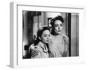 MILDRED PIERCE, 1945 directed by MICHAEL CURTIZ Ann Blyth and Joan Crawford (b/w photo)-null-Framed Photo