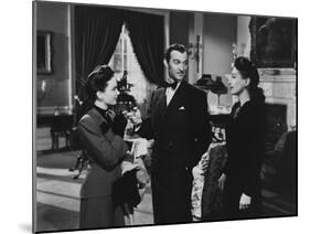 MILDRED PIERCE, 1945 directed by MICHAEL CURTIZ Ann Blyth, Zachary Scott and Joan Crawford (b/w pho-null-Mounted Photo