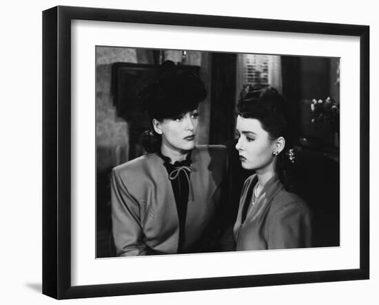 MILDRED PIERCE, 1945 directed by MICHAEL CURTIZ Joan Crawford and Ann Blyth (b/w photo)-null-Framed Photo