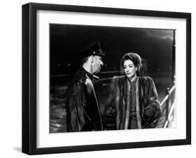 Mildred Pierce, Garry Owen, Joan Crawford, 1945-null-Framed Photo