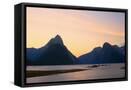 Canvas Black