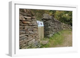 Millennium Wall, the National Stone Centre, Derbyshire-Peter Thompson-Framed Photographic Print