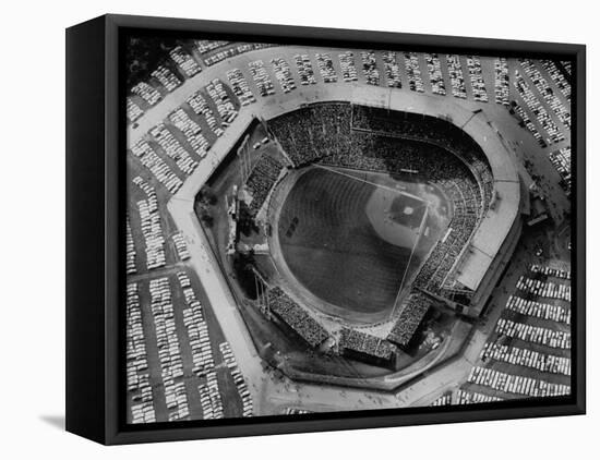 Milwaukee Braves Playing the New York Yankees in Baseball at the World Series-Al Fenn-Framed Stretched Canvas