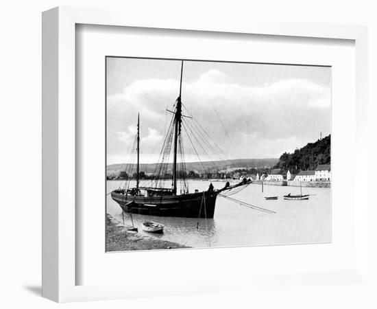 Minehead from the Harbour Wall, Somerset, 1924-1926-E Bastard-Framed Premium Giclee Print