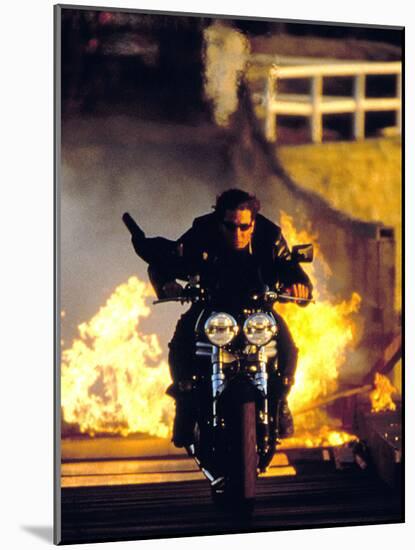 Mission Impossible II De Johnwoo Avec Tom Cruise 2000-null-Mounted Photo