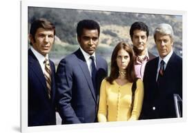 Mission : impossible with Leonard Nimoy, Greg Morris, Lesley Ann Warren, Peter Lupus and Peter Grav-null-Framed Photo