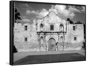 Mission San Antonio De Valero, also known as the Alamo. 1961-null-Framed Photo