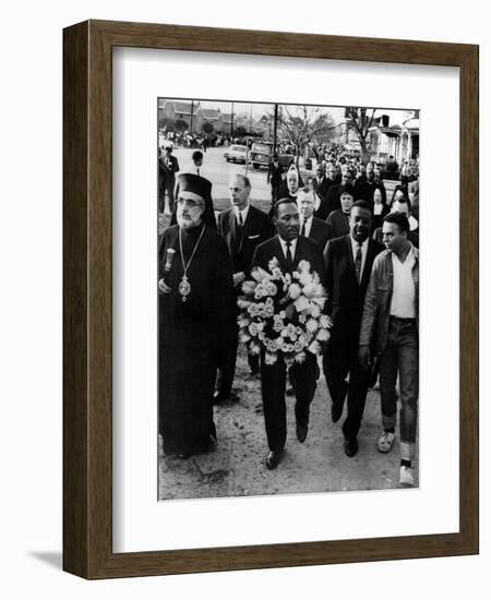 MLK Leads March for Slain Unitarian Minister 1965-null-Framed Photographic Print