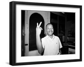 MLK St Augustine Boycott 1964-null-Framed Premium Photographic Print