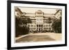 Moana Hotel, Waikiki, Hawaii-null-Framed Premium Giclee Print